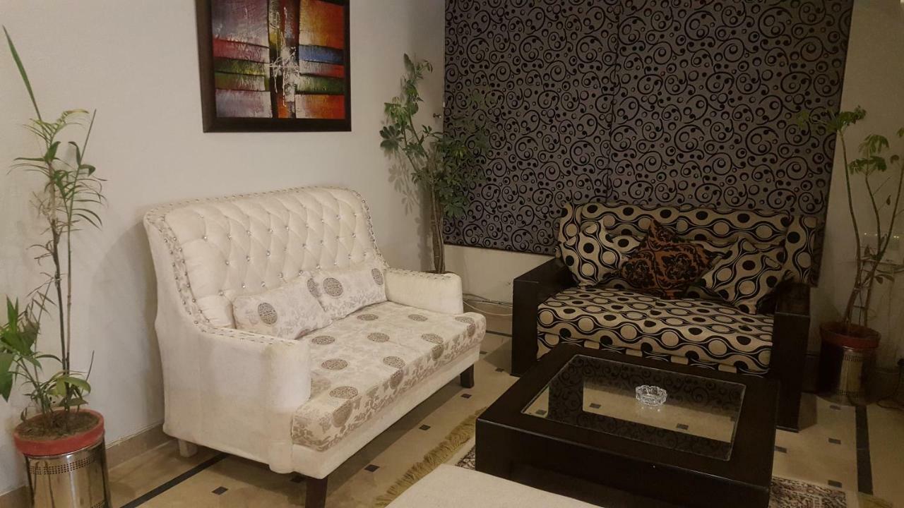 Mulberry Residence Luxury Rooms Islamabad Exterior photo